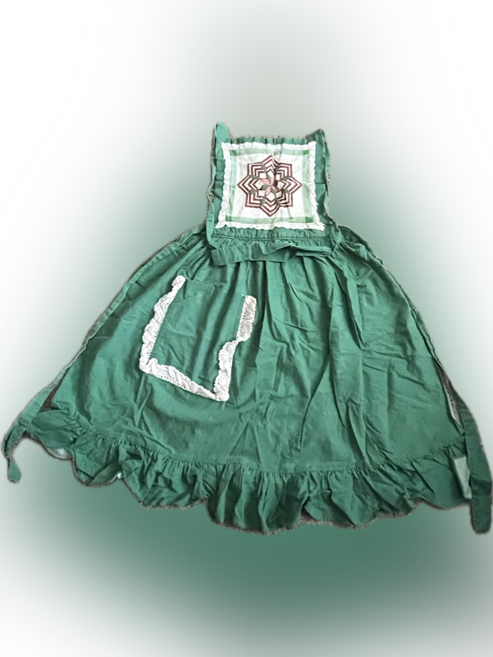 🔴Vintage Green Handmade Bib Apron Cross Stitch Panel Crochet Ruffled Trim